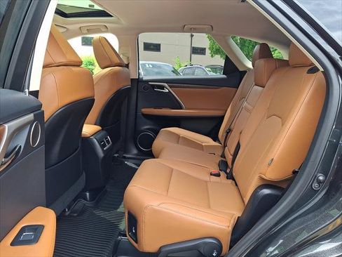 Certified 2022 Lexus RX 350L Premium w/ Premium Package AWD/4WD image 11