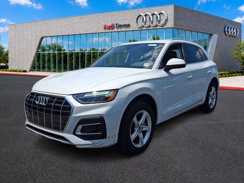Used 2023 Audi Q5 2.0T Premium w/ Convenience Package AWD/4WD image 3