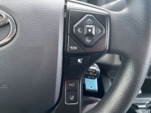 Used 2021 Toyota Tacoma TRD Off-Road image 14