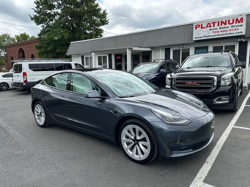 Used 2022 Tesla Model 3 Long Range AWD/4WD image 1