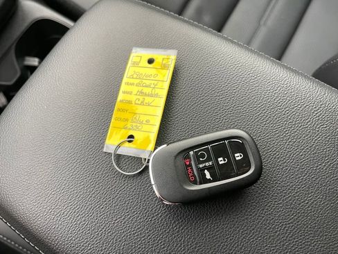 Used 2024 Honda CR-V EX-L image 4