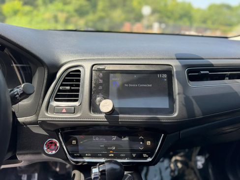 Used 2021 Honda HR-V EX image 19