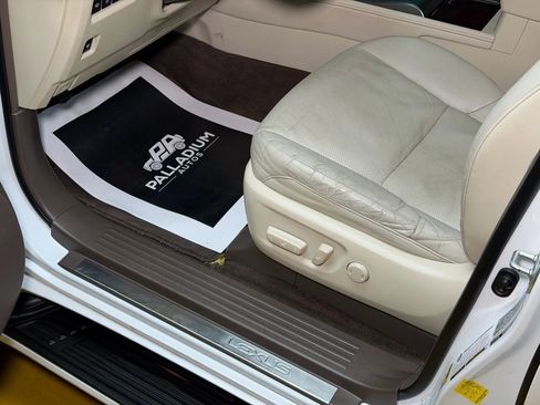 Used 2016 Lexus GX 460 image 37