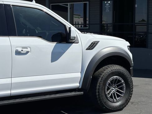 Used 2020 Ford F150 Raptor w/ Equipment Group 802A Luxury AWD/4WD image 4