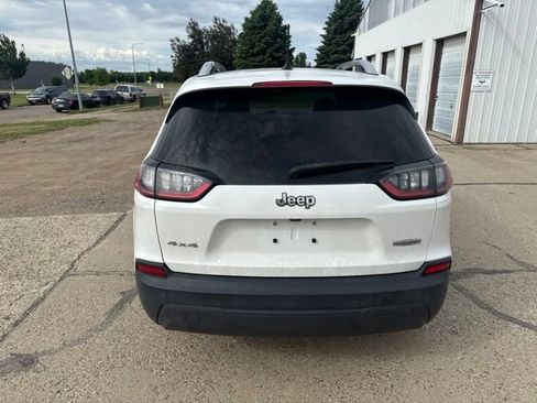 Used 2019 Jeep Cherokee Latitude Plus w/ Cold Weather Group AWD/4WD image 9