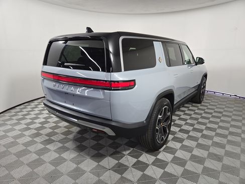 Used 2024 Rivian R1S Adventure Dual AWD/4WD image 5