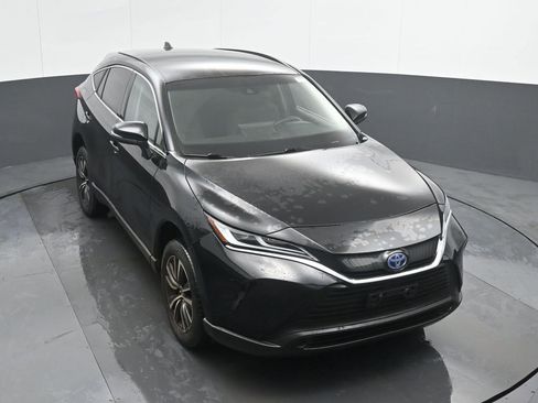 Used 2023 Toyota Venza LE image 35