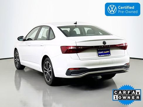 Certified 2025 Volkswagen Jetta Sport image 5