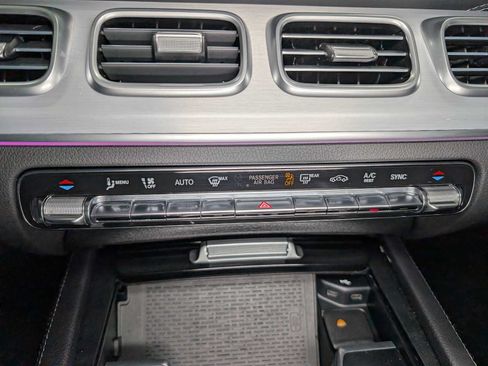 Certified 2024 Mercedes-Benz GLS 450 4MATIC image 31