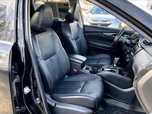 Used 2018 Nissan Rogue SL w/ Premium Package image 7