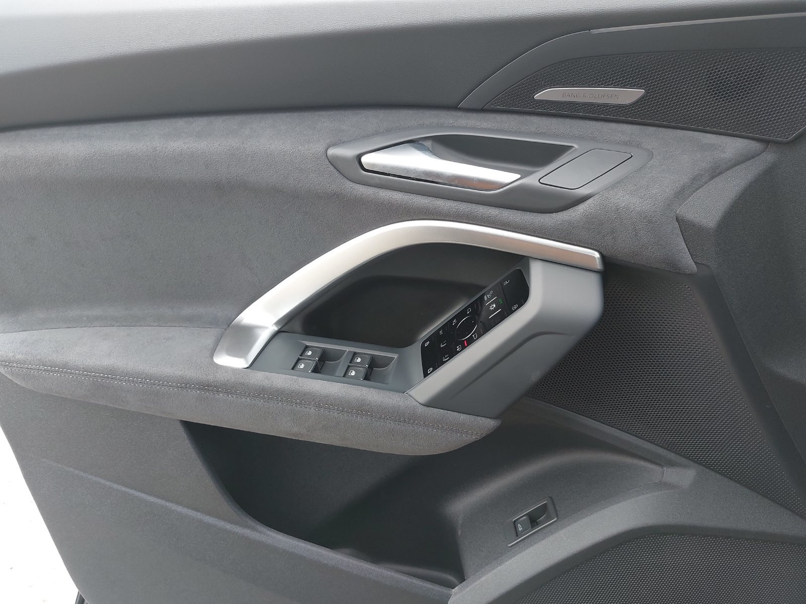 New 2026 Audi SQ5 Premium Plus AWD/4WD image 29