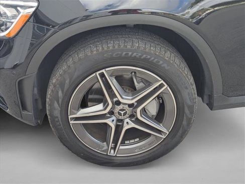 Used 2021 Mercedes-Benz GLC 300 4MATIC image 19
