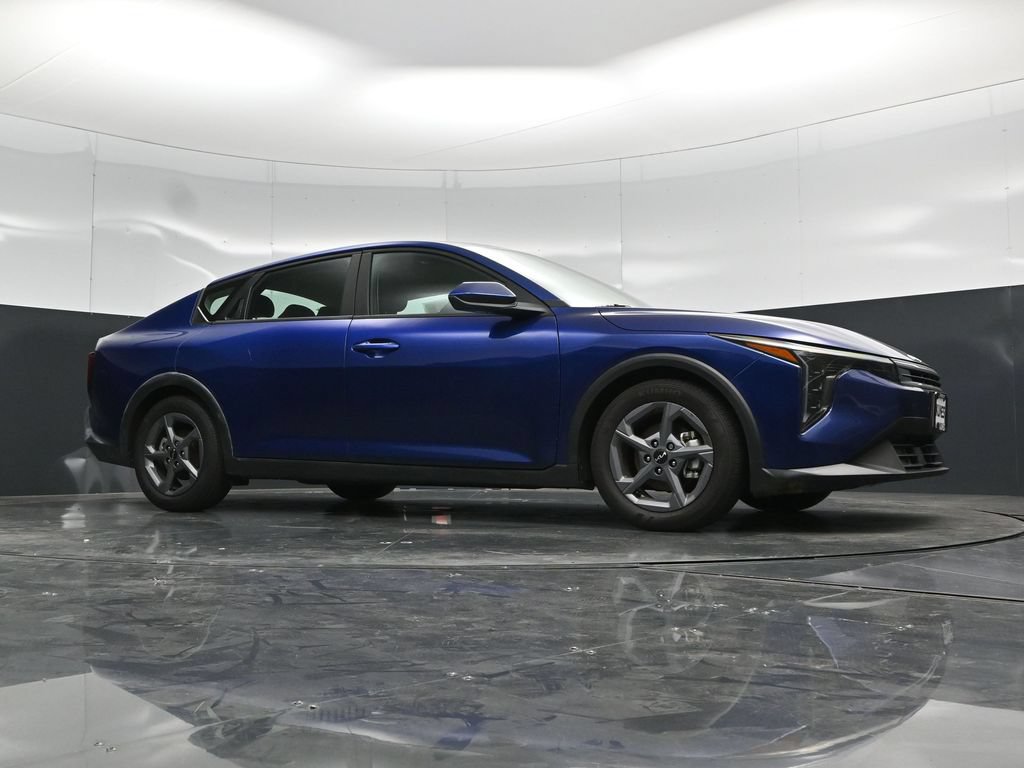 Used 2025 Kia K4 FWD image 50
