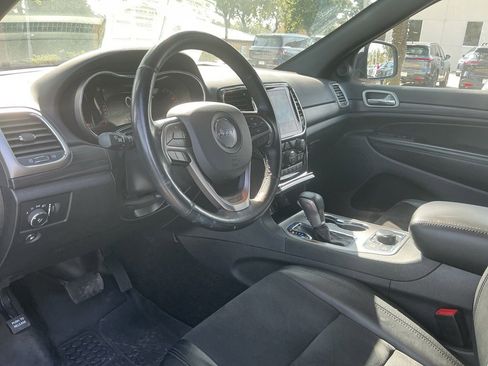 Used 2022 Jeep Grand Cherokee Laredo X image 23