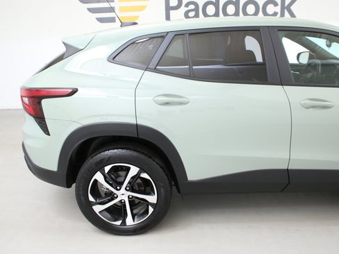 Used 2024 Chevrolet Trax RS w/ Driver Confidence Package image 10