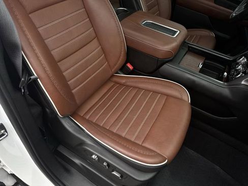 Used 2023 GMC Yukon Denali Ultimate image 29