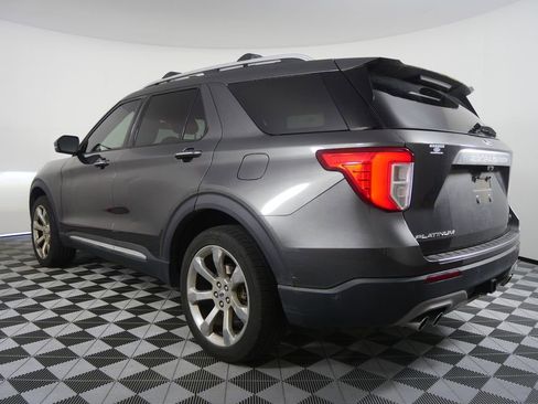 Used 2020 Ford Explorer Platinum w/ Premium Technology Package image 5