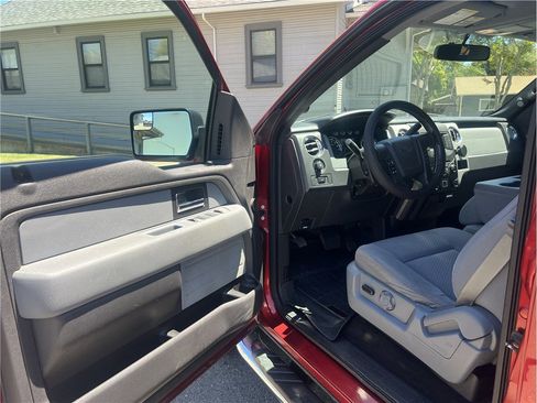 Used 2013 Ford F150 XLT w/ Luxury Equipment Group RWD image 11