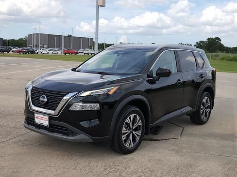 Certified 2023 Nissan Rogue SV w/ SV Premium B Package FWD image 9