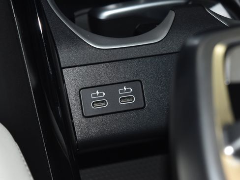 New 2026 BMW X1 xDrive28i w/ Technology Package image 12