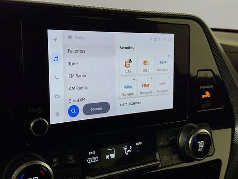 Used 2024 Toyota Highlander XSE image 14