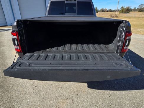 Used 2024 RAM 2500 Limited image 10