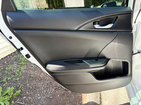 Used 2018 Honda Civic EX image 19