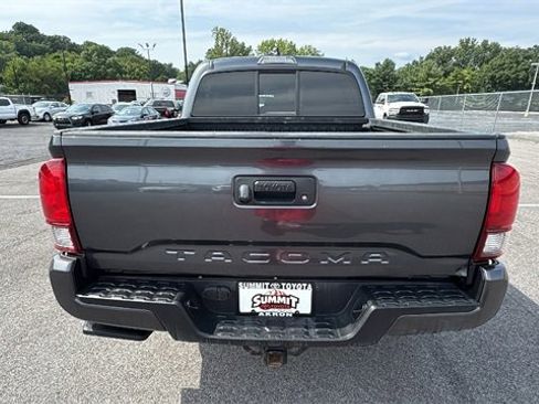Used 2022 Toyota Tacoma SR image 4