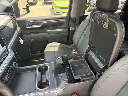 Used 2025 Chevrolet Silverado 2500 LTZ w/ LTZ Plus Package AWD/4WD image 23