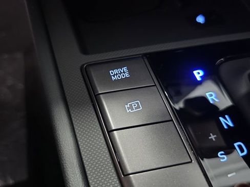 New 2025 Hyundai Elantra Sport image 24