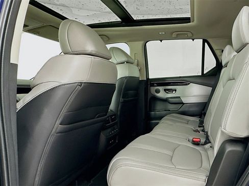 New 2025 Honda Pilot Touring image 26