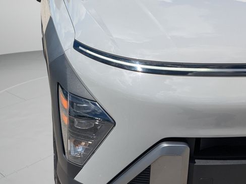 Used 2024 Hyundai Kona SEL FWD image 10