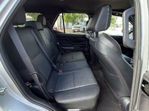 Certified 2025 Toyota 4Runner TRD Off-Road Premium w/ Tow Technology Package image 38