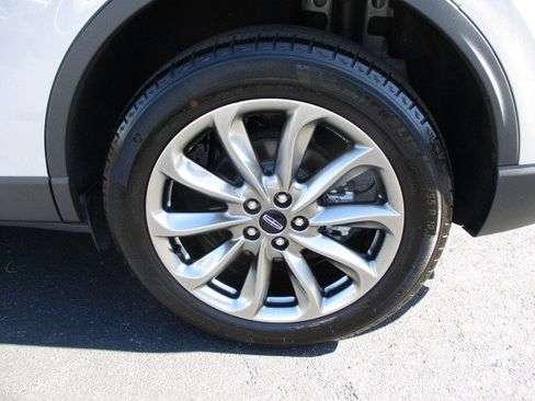 Used 2021 Lincoln Corsair FWD w/ Premium Package image 19