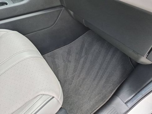 Used 2024 Honda Pilot Elite image 42