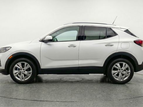 Used 2025 Buick Encore GX Preferred AWD/4WD image 5