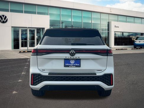 New 2026 Volkswagen Tiguan SE R-Line image 6