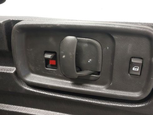 Used 2020 Chevrolet Express 2500 w/ Driver Convenience Package image 36