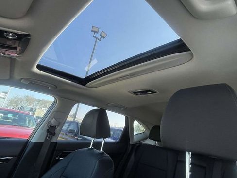 Used 2023 Kia Seltos EX image 16