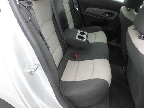 Used 2012 Chevrolet Cruze LS image 24