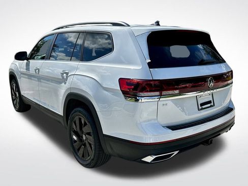 New 2026 Volkswagen Atlas SE image 4