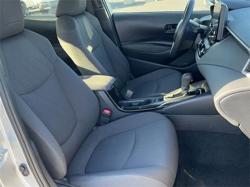 Used 2022 Toyota Corolla LE image 17