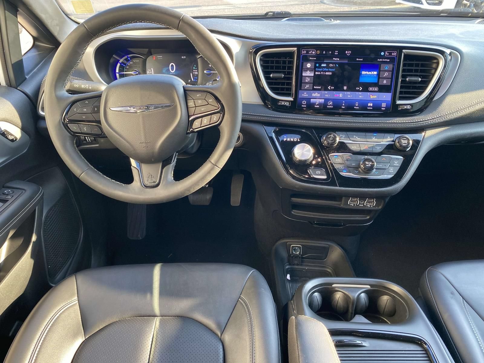 Used 2024 Chrysler Pacifica Limited FWD image 20