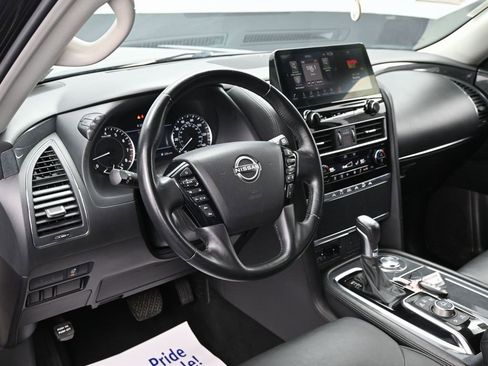 Used 2023 Nissan Armada SV image 14