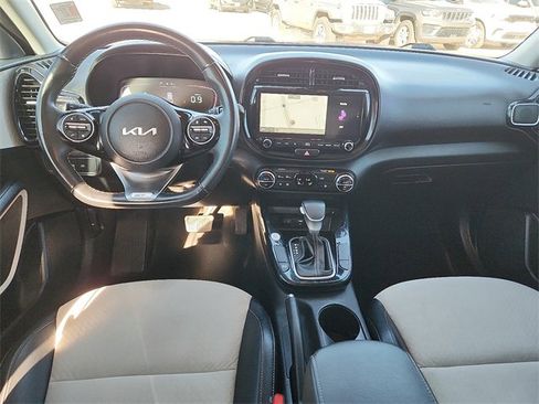 Used 2023 Kia Soul GT-Line image 10
