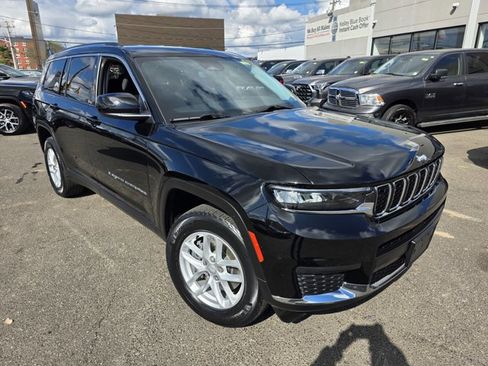 Certified 2022 Jeep Grand Cherokee L Laredo w/ Luxury Tech Group I AWD/4WD image 1