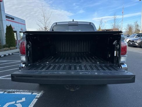 Used 2021 Toyota Tacoma TRD Off-Road image 25