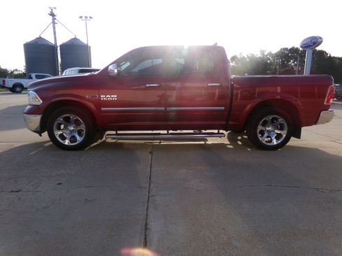 Used 2014 RAM 1500 Laramie w/ Convenience Group AWD/4WD image 6
