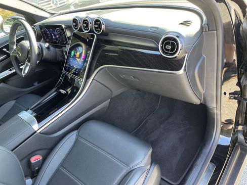 Certified 2025 Mercedes-Benz GLC 300 4MATIC image 48
