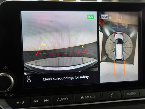 Used 2023 Nissan Rogue SL image 30